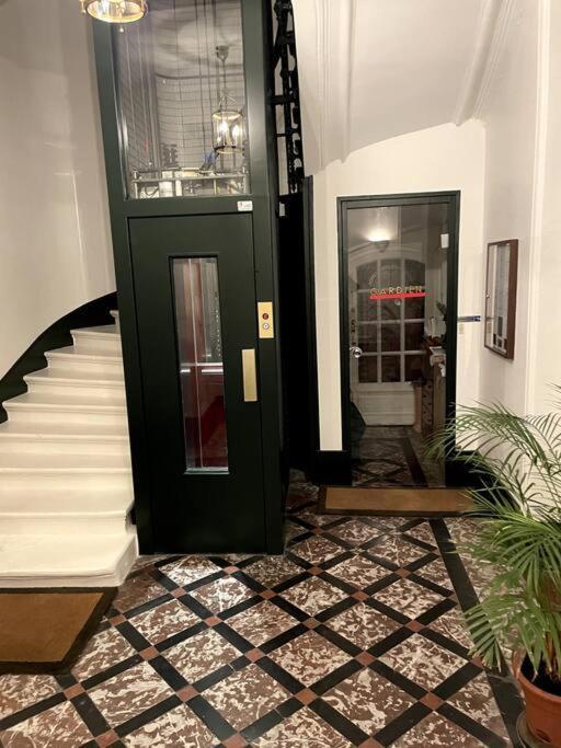 Magnifique Studio Champs-Elysee Apartment Paris Exterior foto